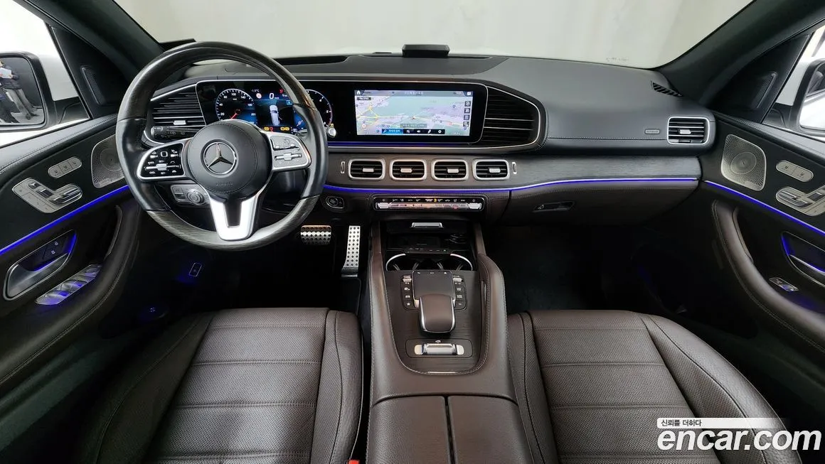 Mercedes-Benz GLS-Class — фото 9