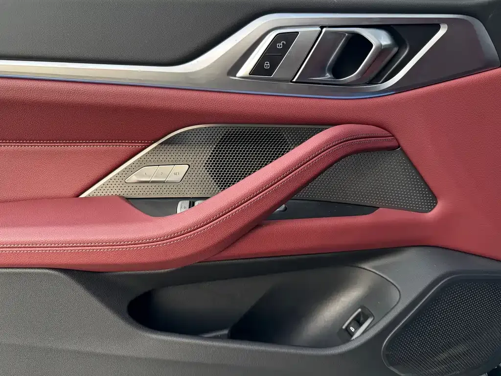 BMW i4 — фото 8