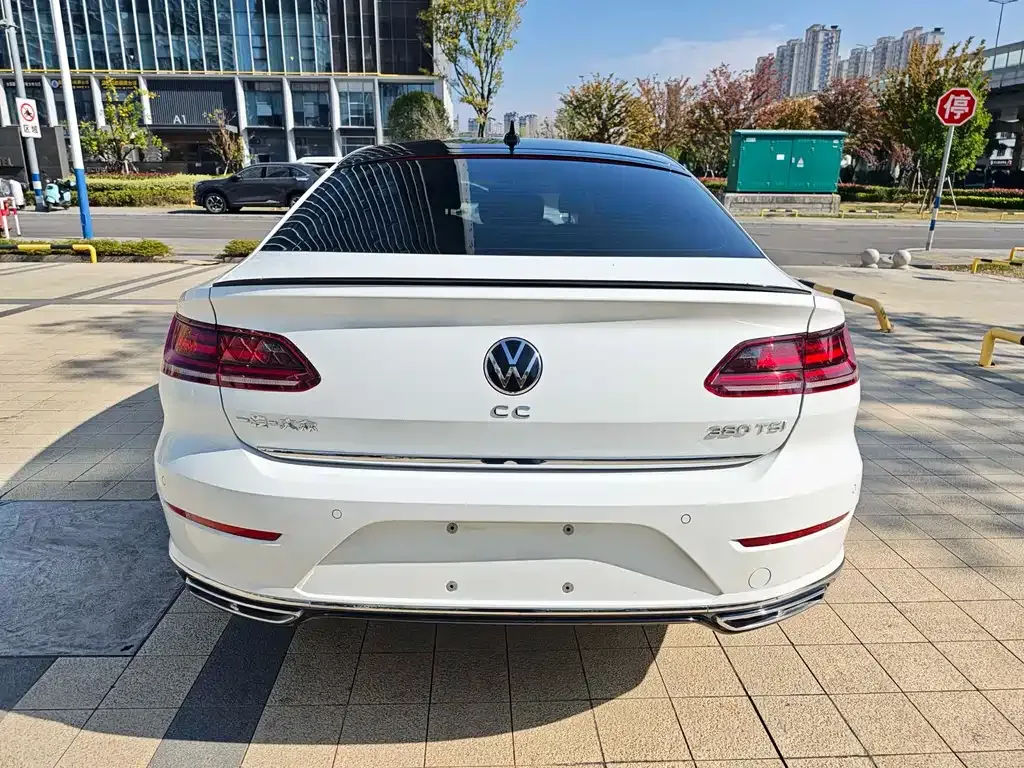 Volkswagen CC — фото 2