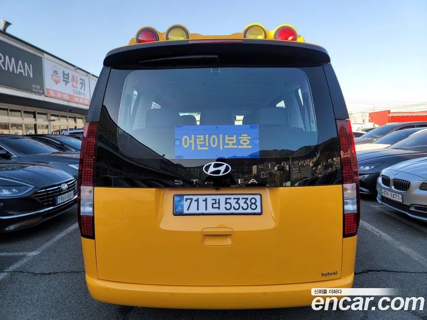 Hyundai Staria — фото 2