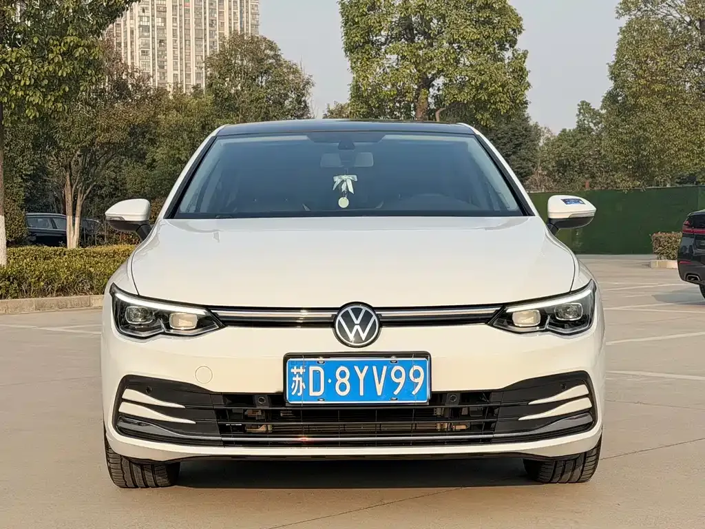 Volkswagen Golf — фото 10