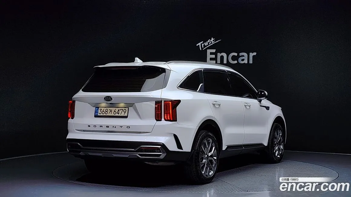 Kia Sorento — фото 8