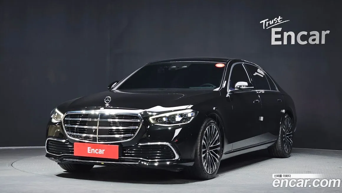 Mercedes-Benz S-Class — фото 1