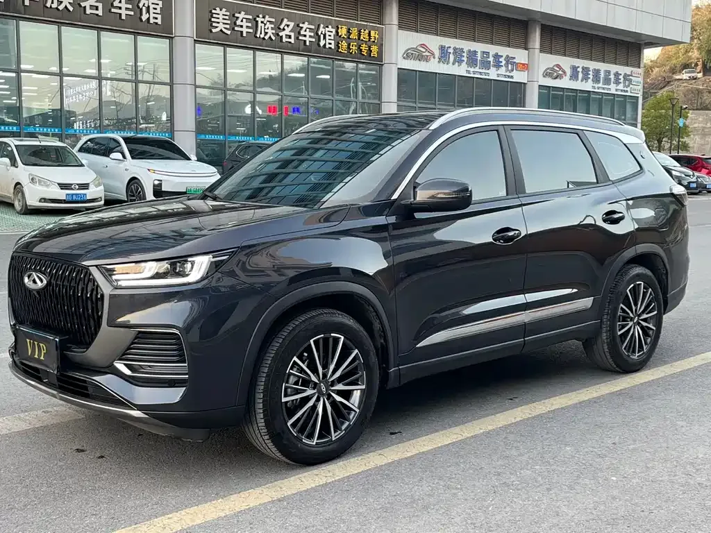 Chery Tiggo 8 — фото 10