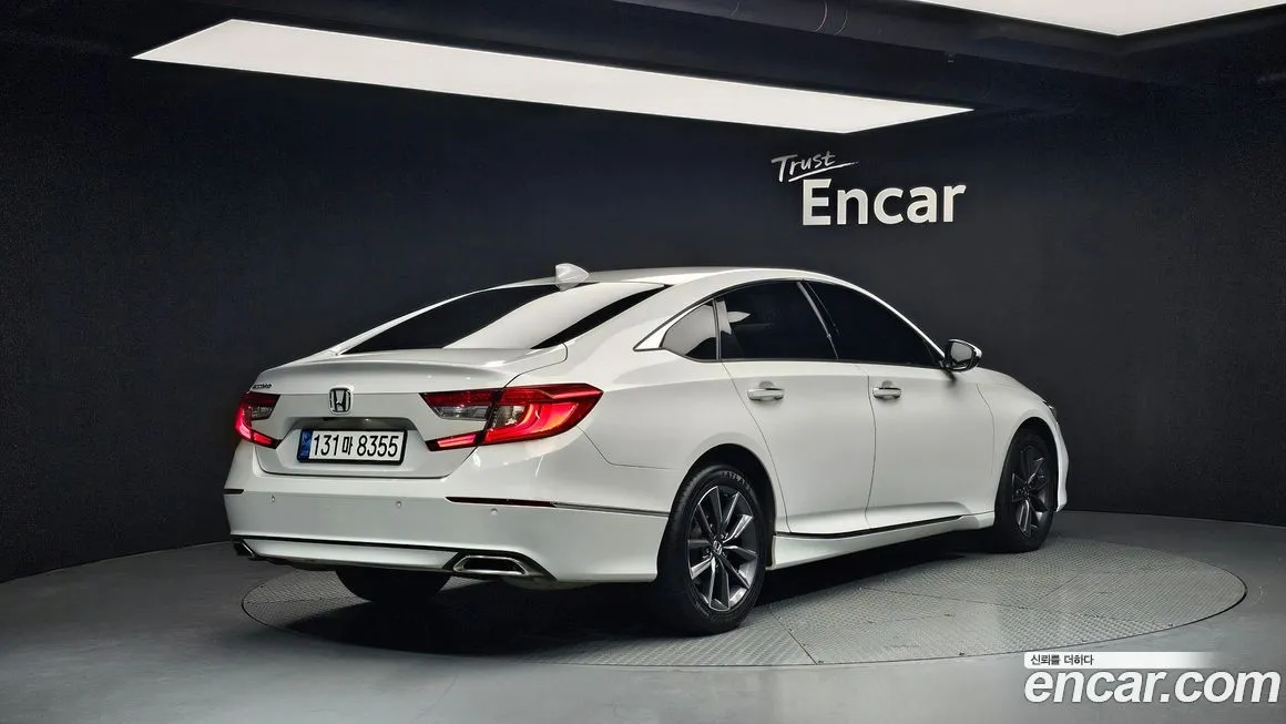 Honda Accord — фото 2