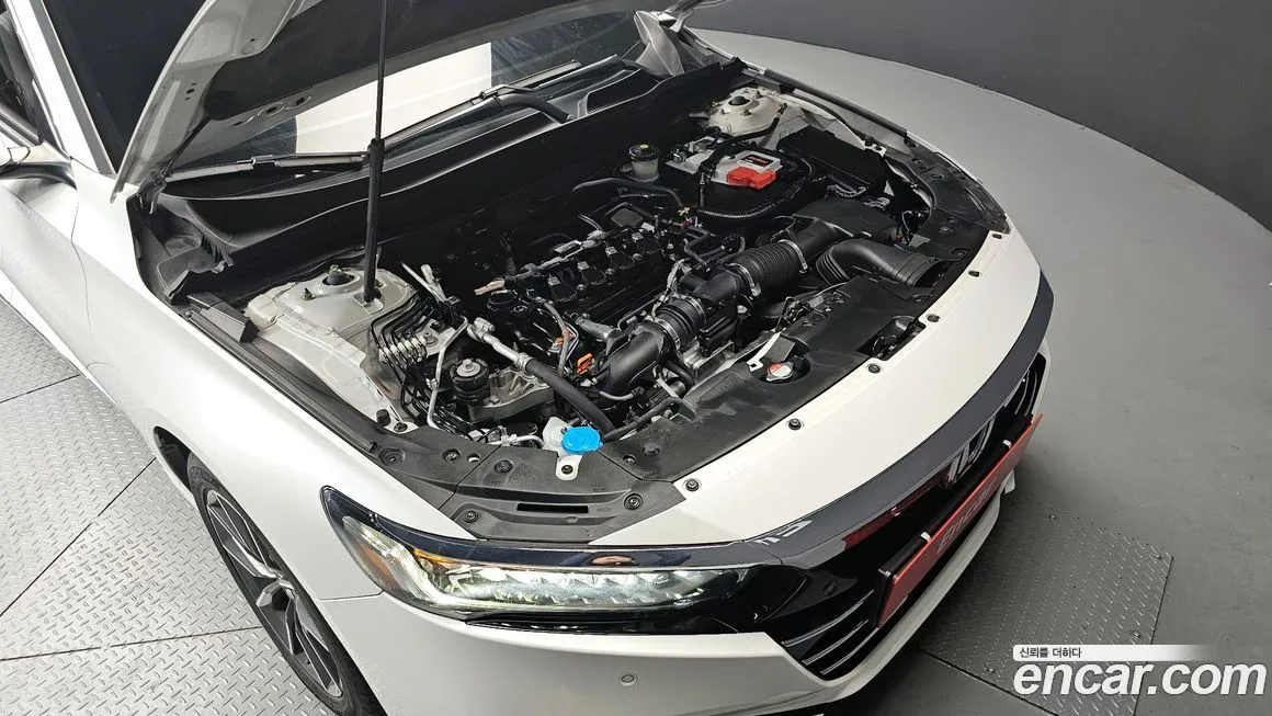 Honda Accord — фото 6