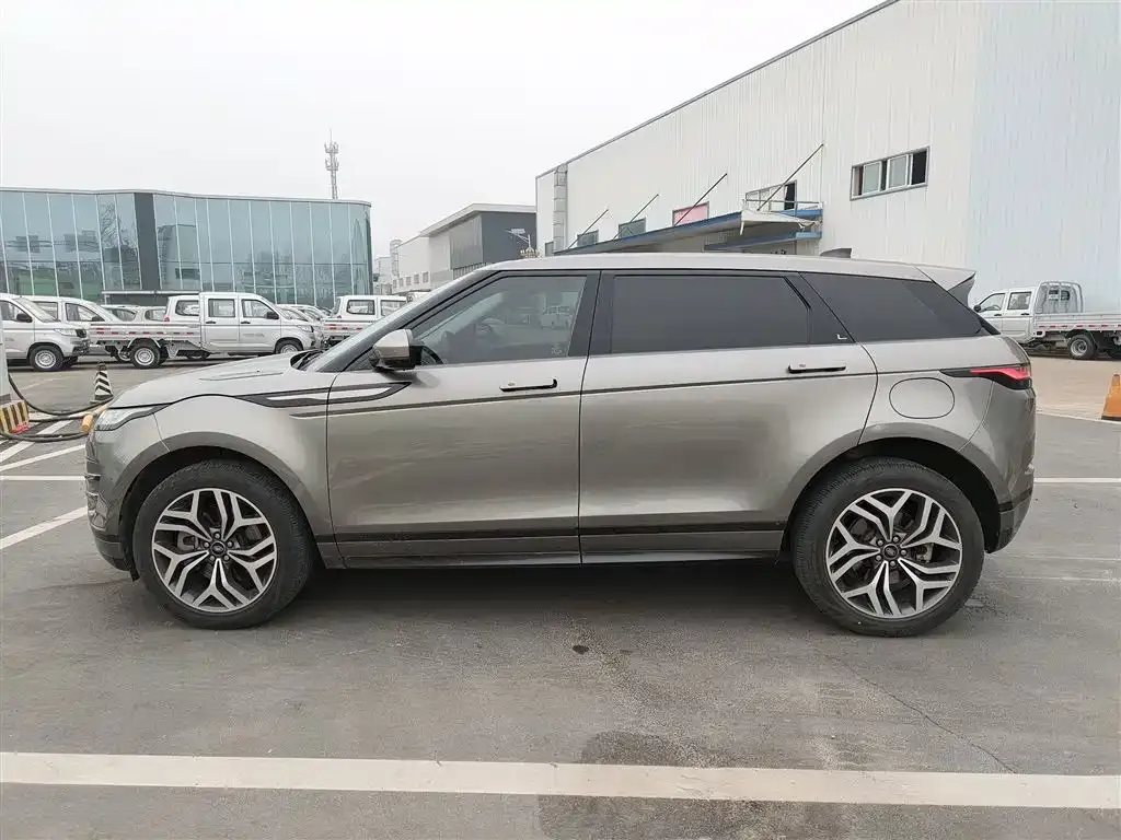 Land Rover Evoque PHEV — фото 8