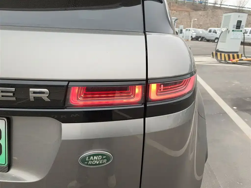 Land Rover Evoque PHEV — фото 2