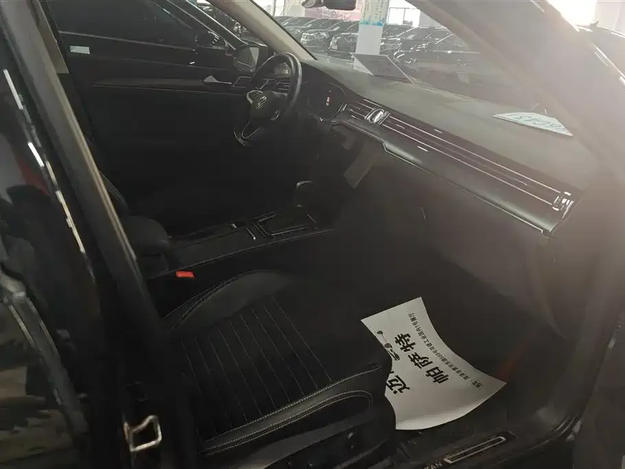 Volkswagen Passat — фото 6