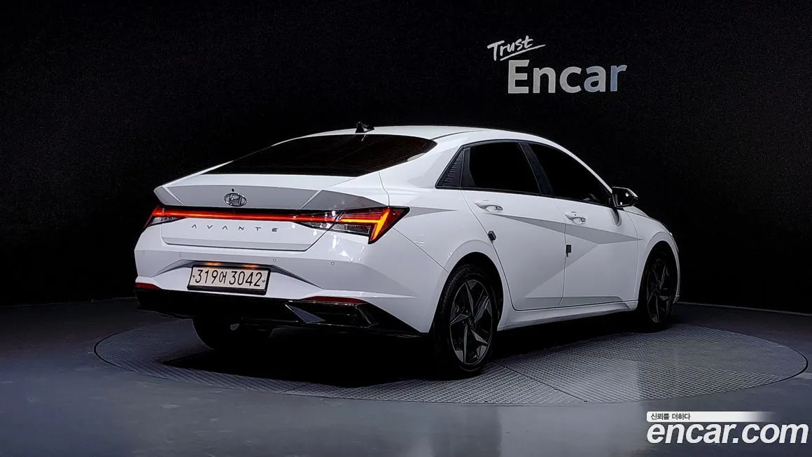 Hyundai AVANTE — фото 3