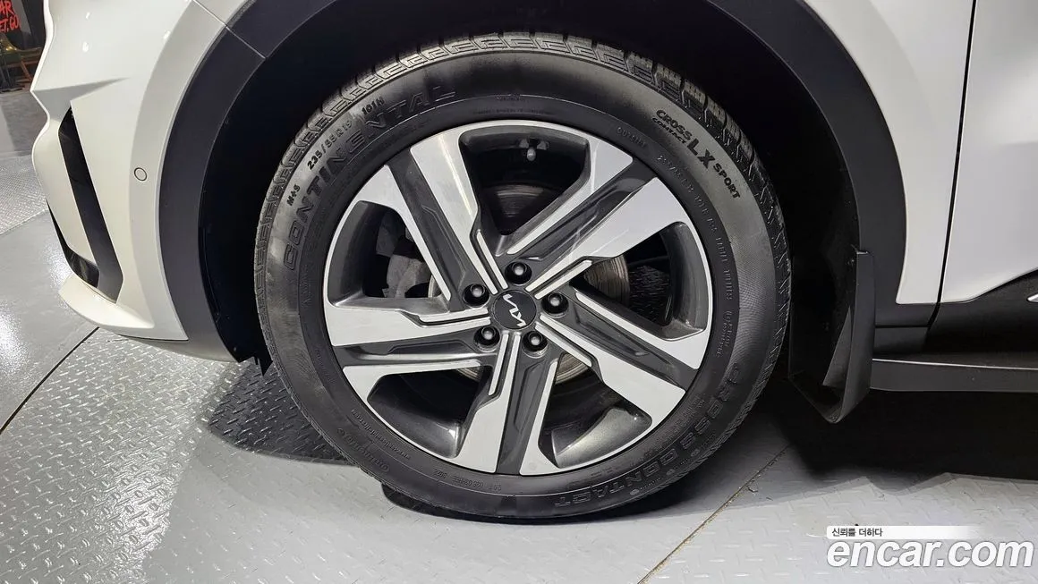 Kia Sorento — фото 5
