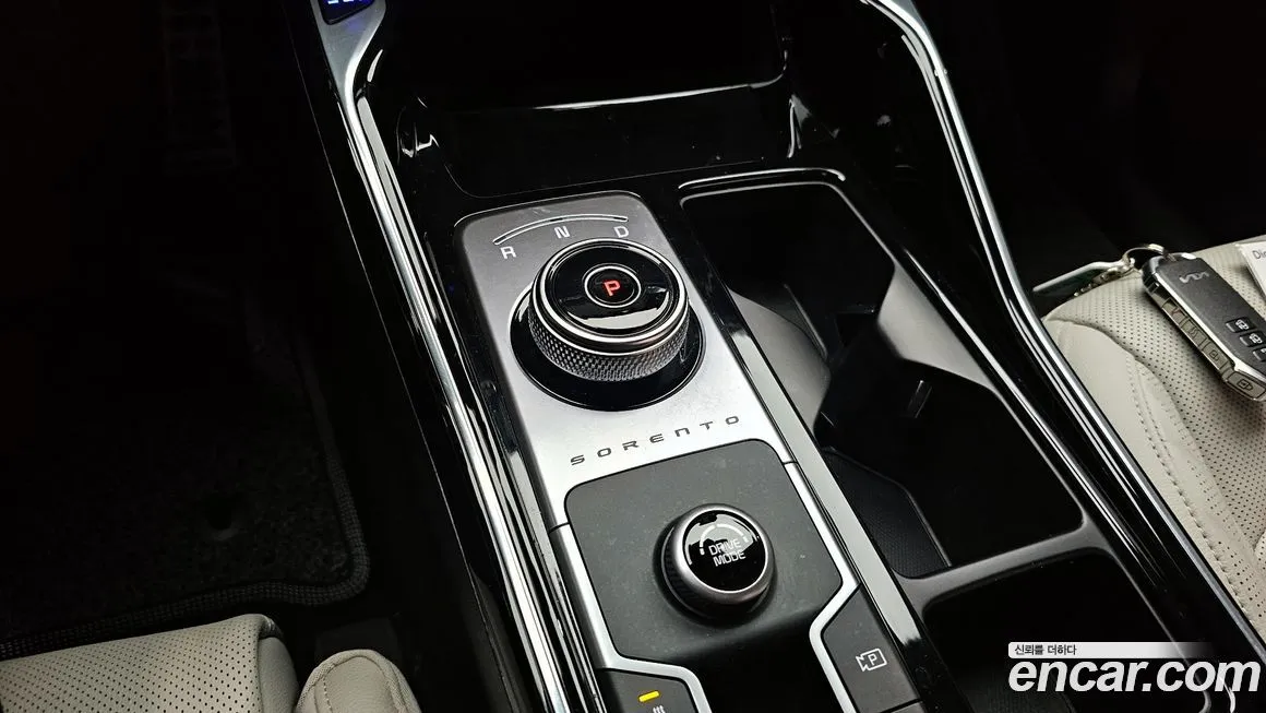 Kia Sorento — фото 9