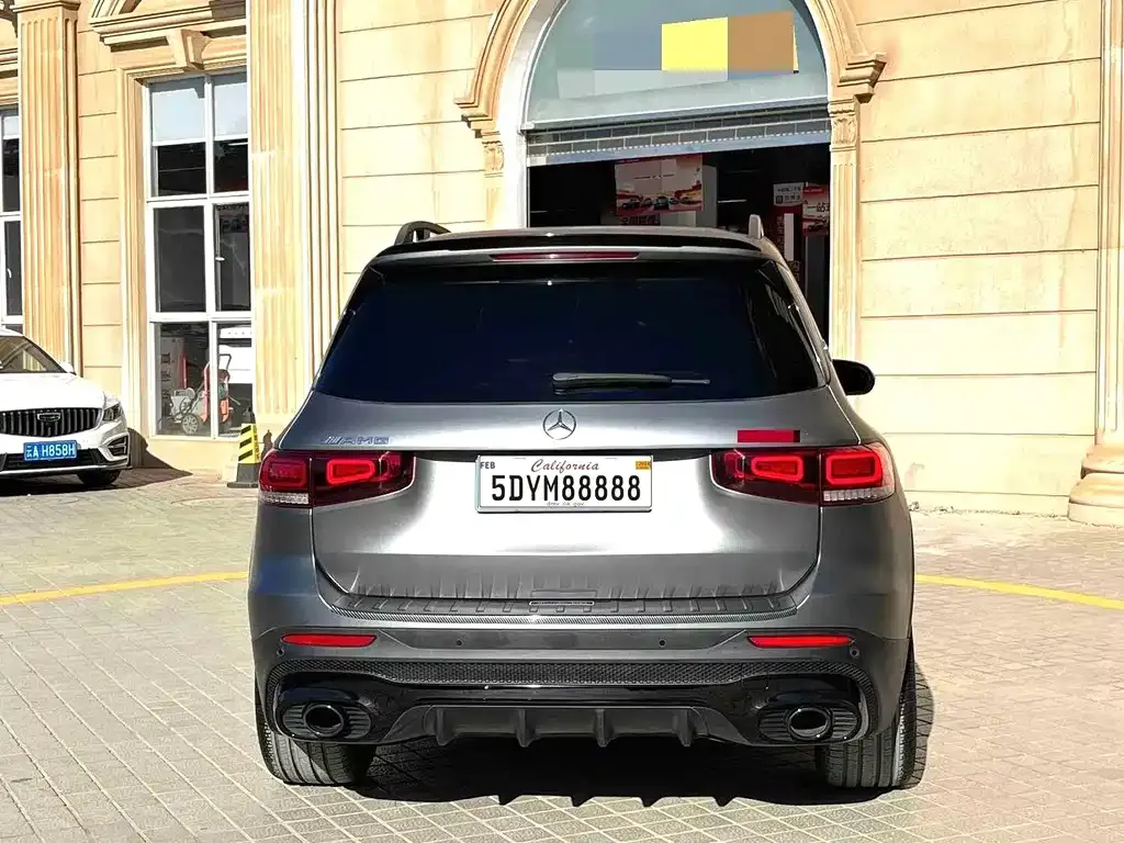 Mercedes-Benz GLB AMG — фото 5
