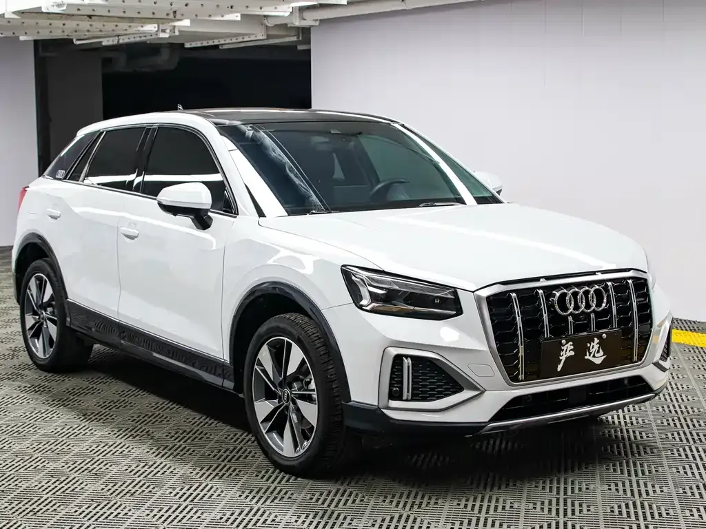 Audi Q2L — фото 3