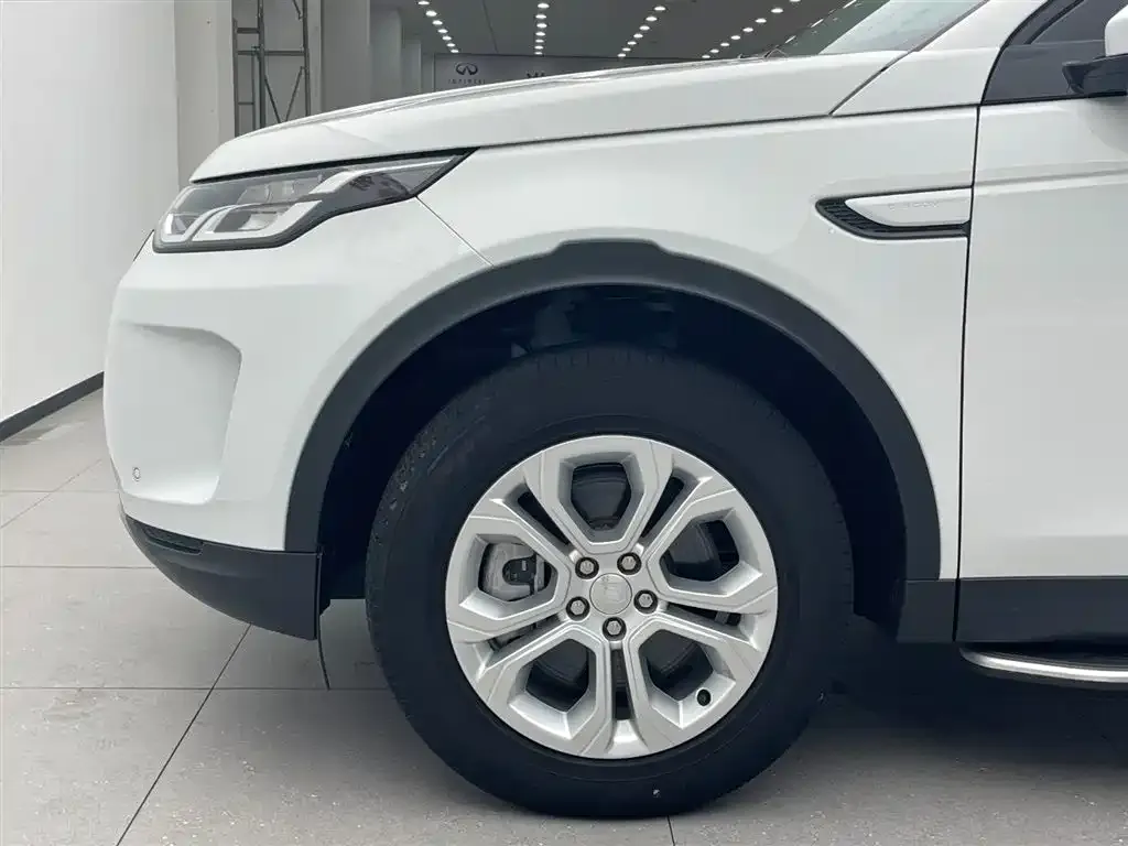 Land Rover Discovery Sport — фото 3