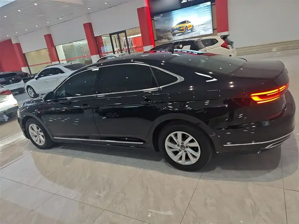 Volkswagen Passat — фото 9