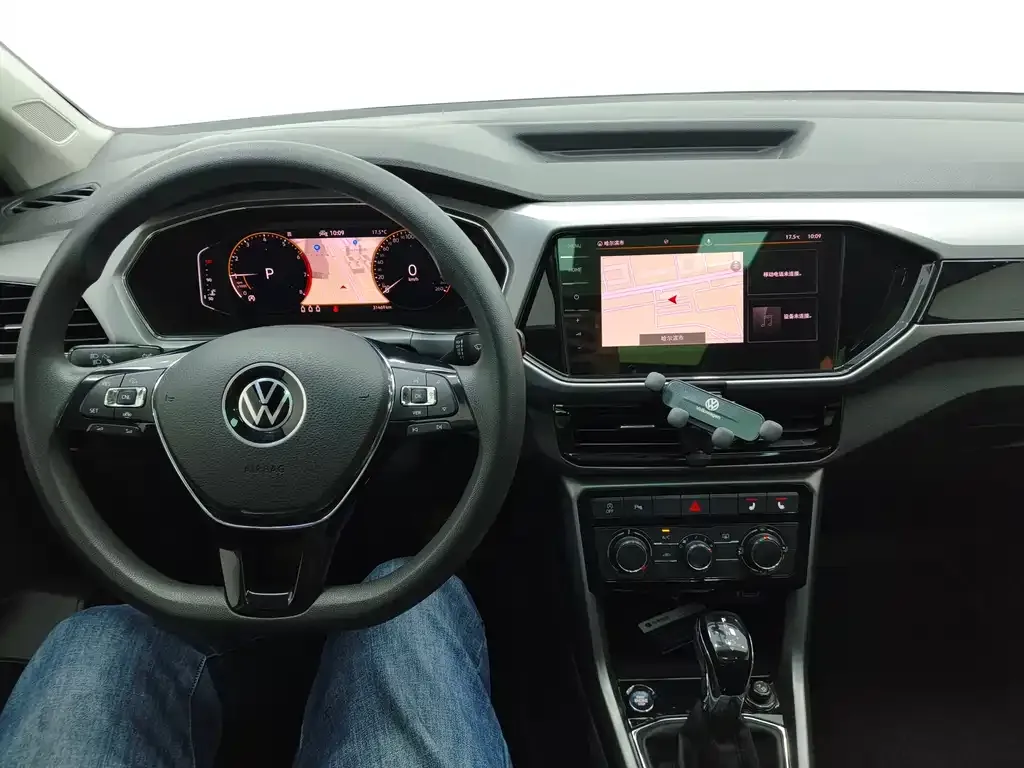 Volkswagen T-Cross — фото 6