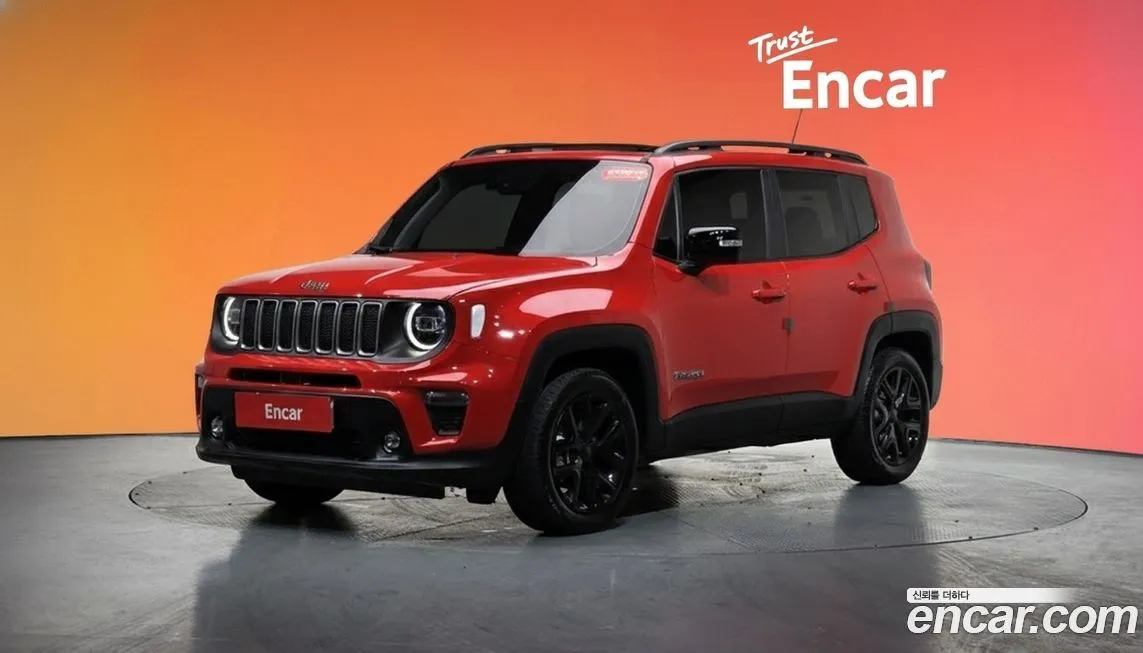 Jeep Renegade — фото 1
