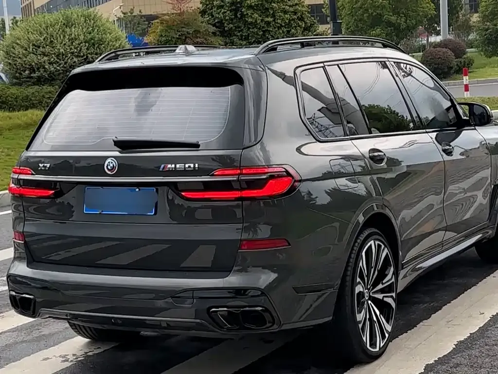 BMW X7 — фото 5
