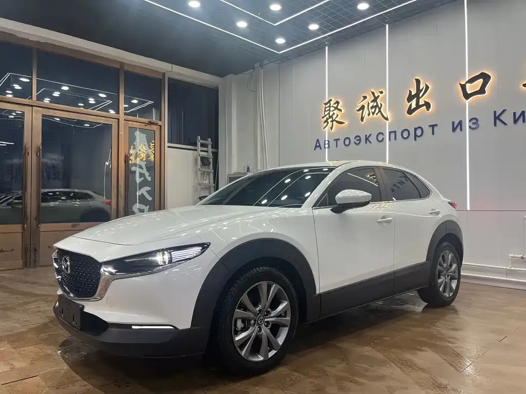 Mazda CX-30 — фото 1