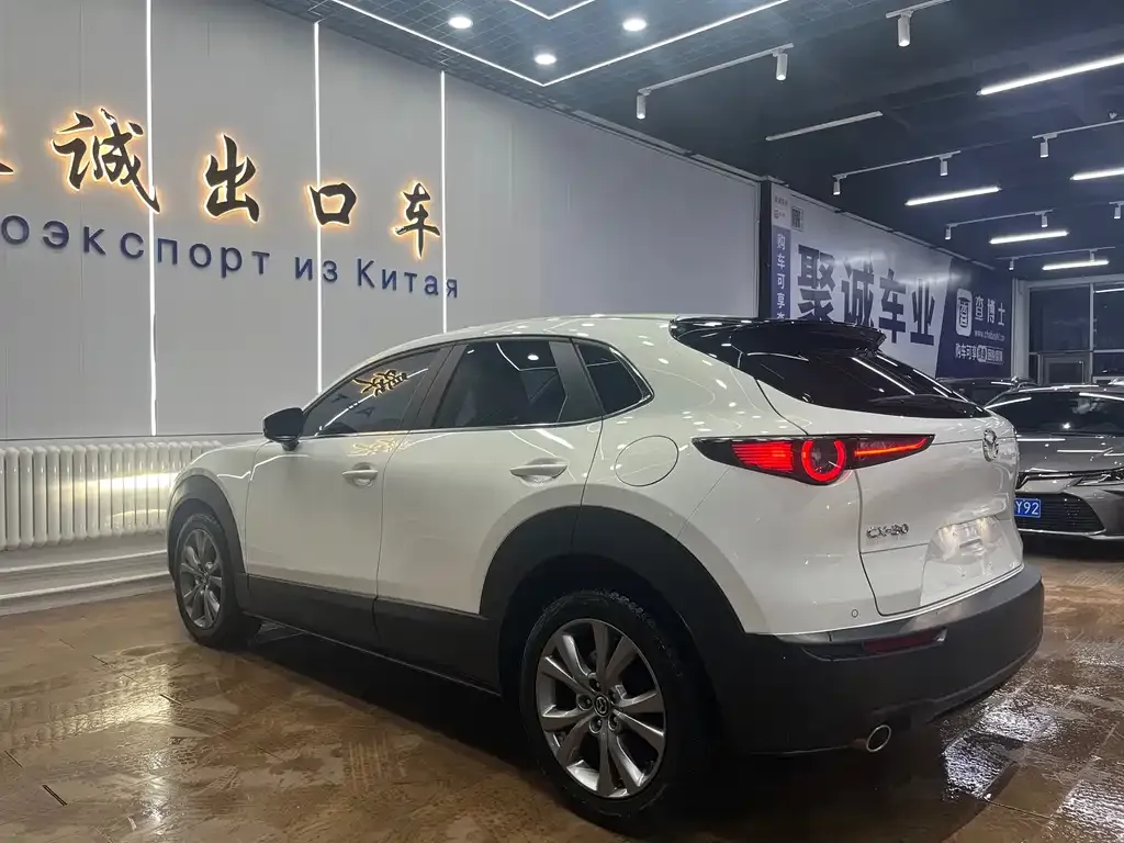 Mazda CX-30 — фото 7