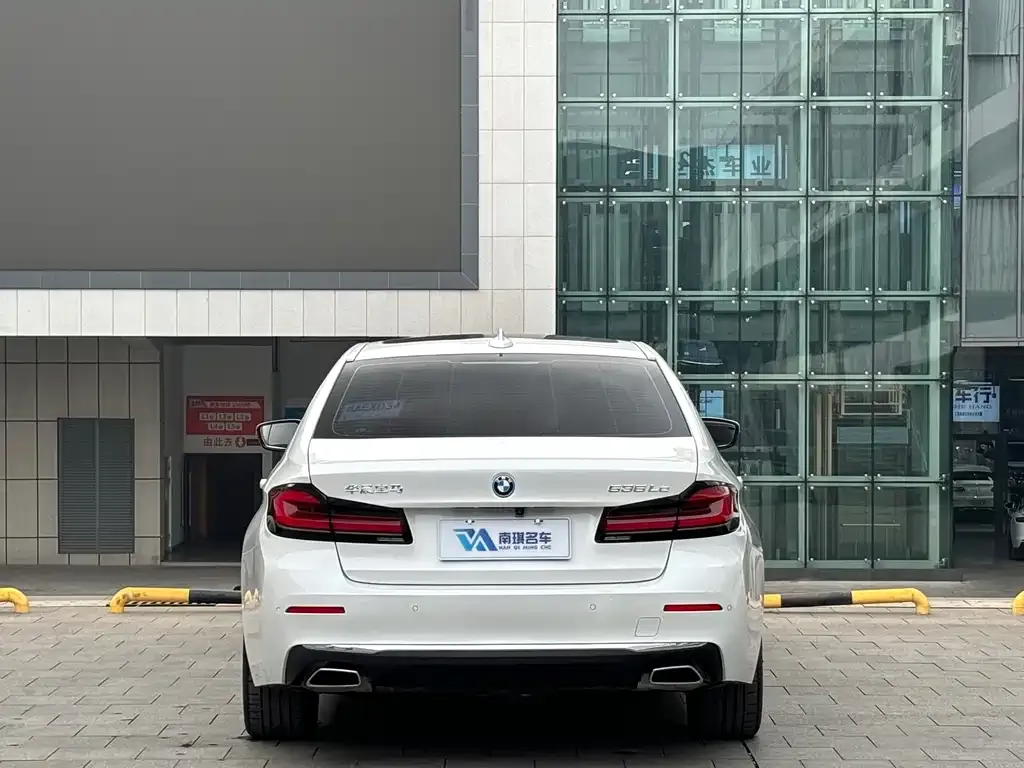 BMW 5 Series New Energy — фото 5