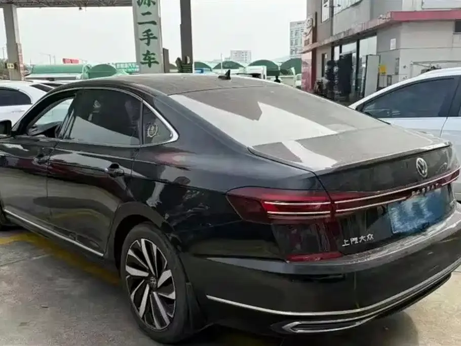 Volkswagen Passat — фото 8