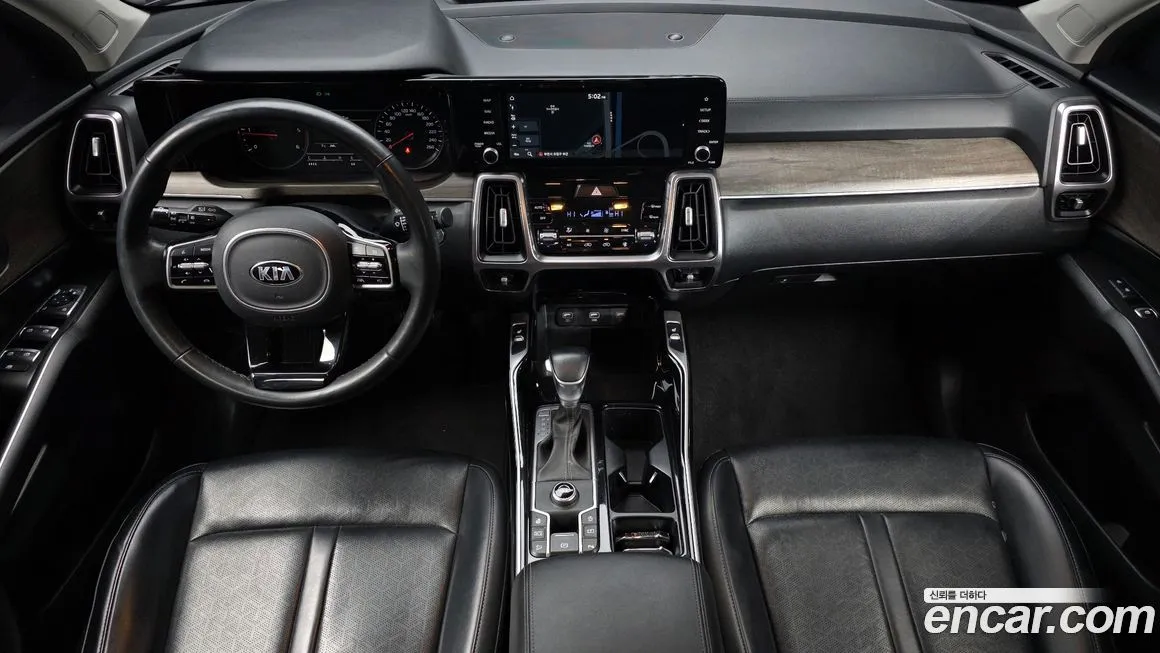 Kia Sorento — фото 7