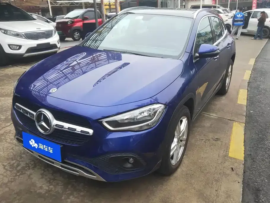 Mercedes-Benz GLA — фото 1