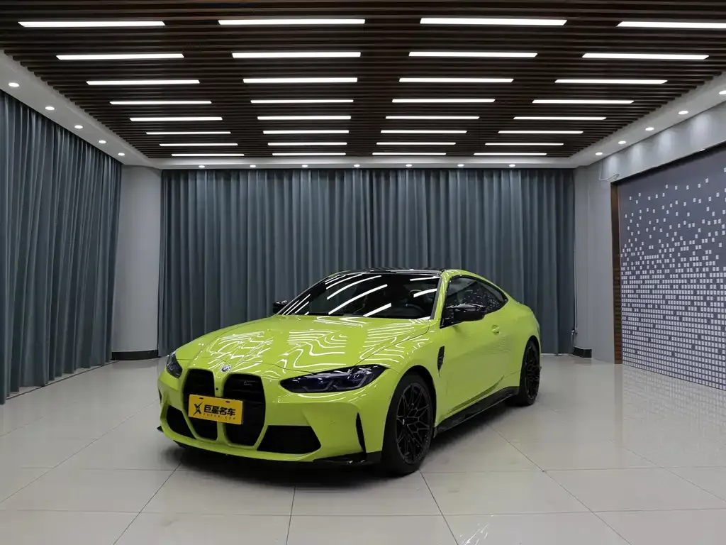 BMW M4 — фото 1
