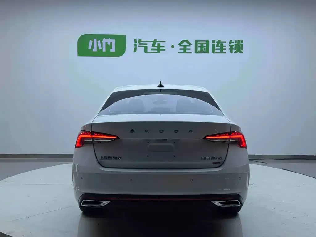Skoda Octavia — фото 5