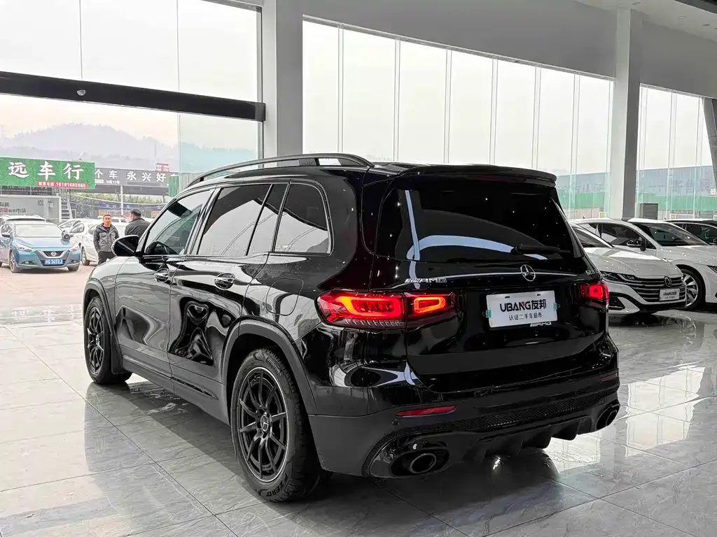 Mercedes-Benz GLB AMG — фото 5