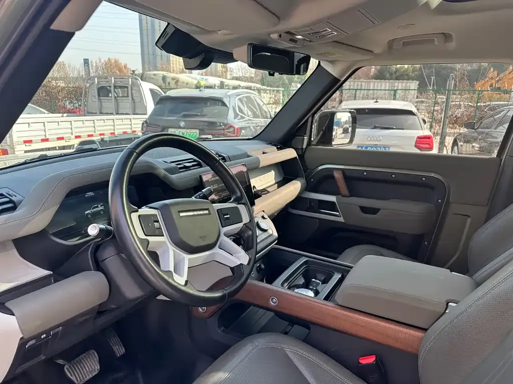 Land Rover Defender — фото 4
