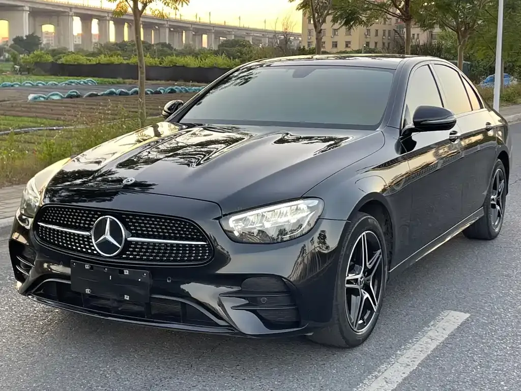 Mercedes-Benz E-Class (Import) — фото 1
