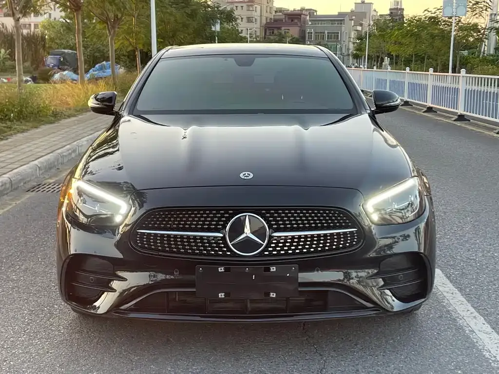 Mercedes-Benz E-Class (Import) — фото 3