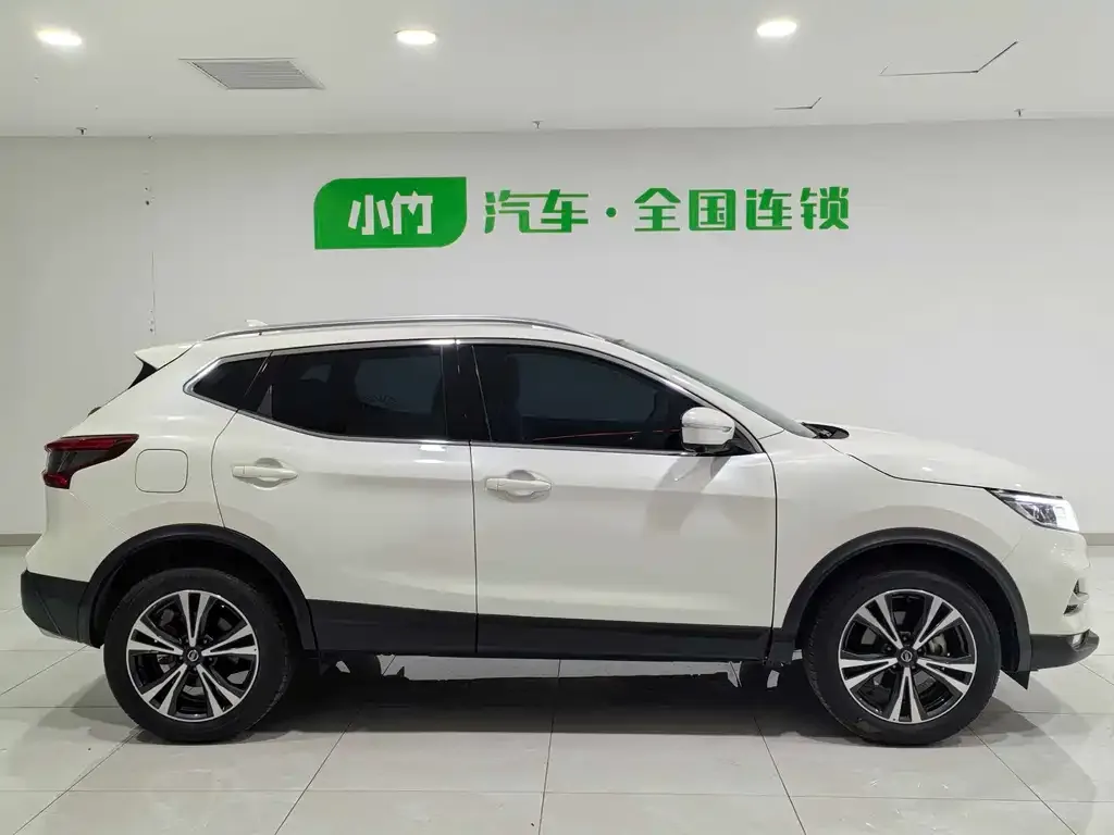 Nissan Qashqai — фото 4