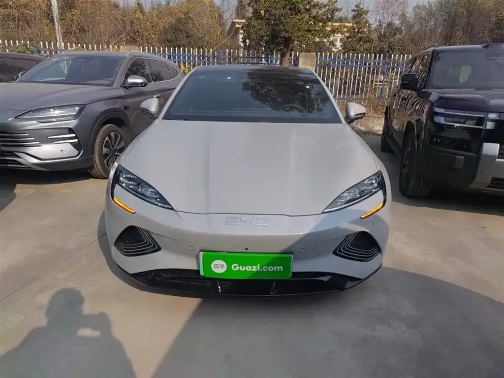 BYD Seal — фото 3