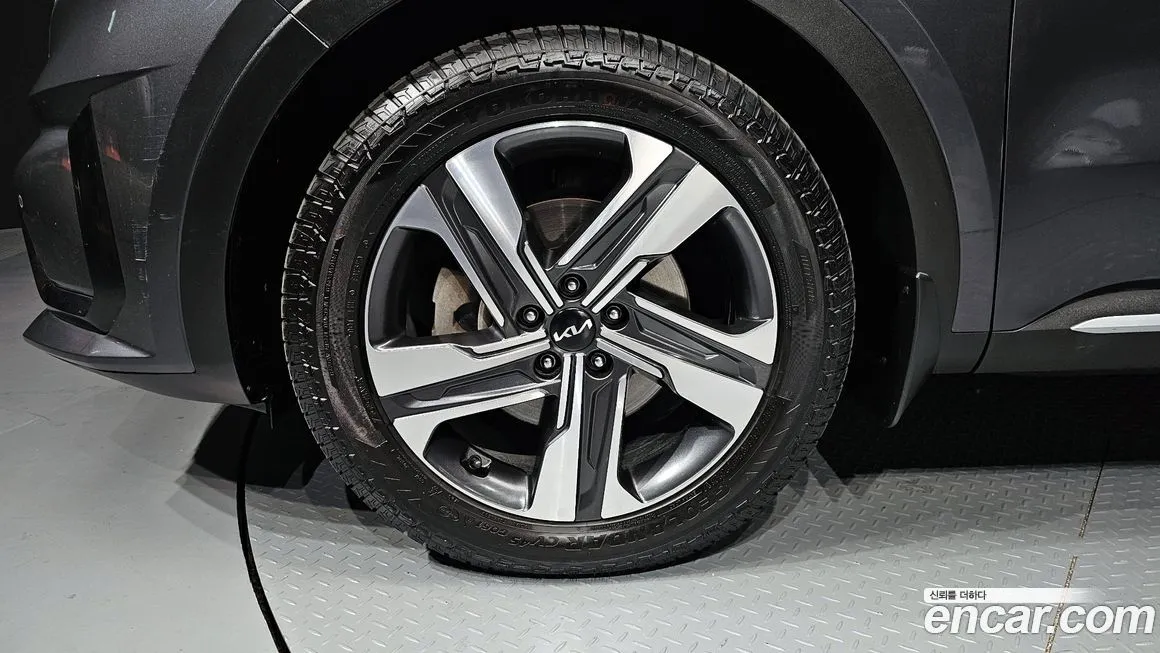 Kia Sorento — фото 8