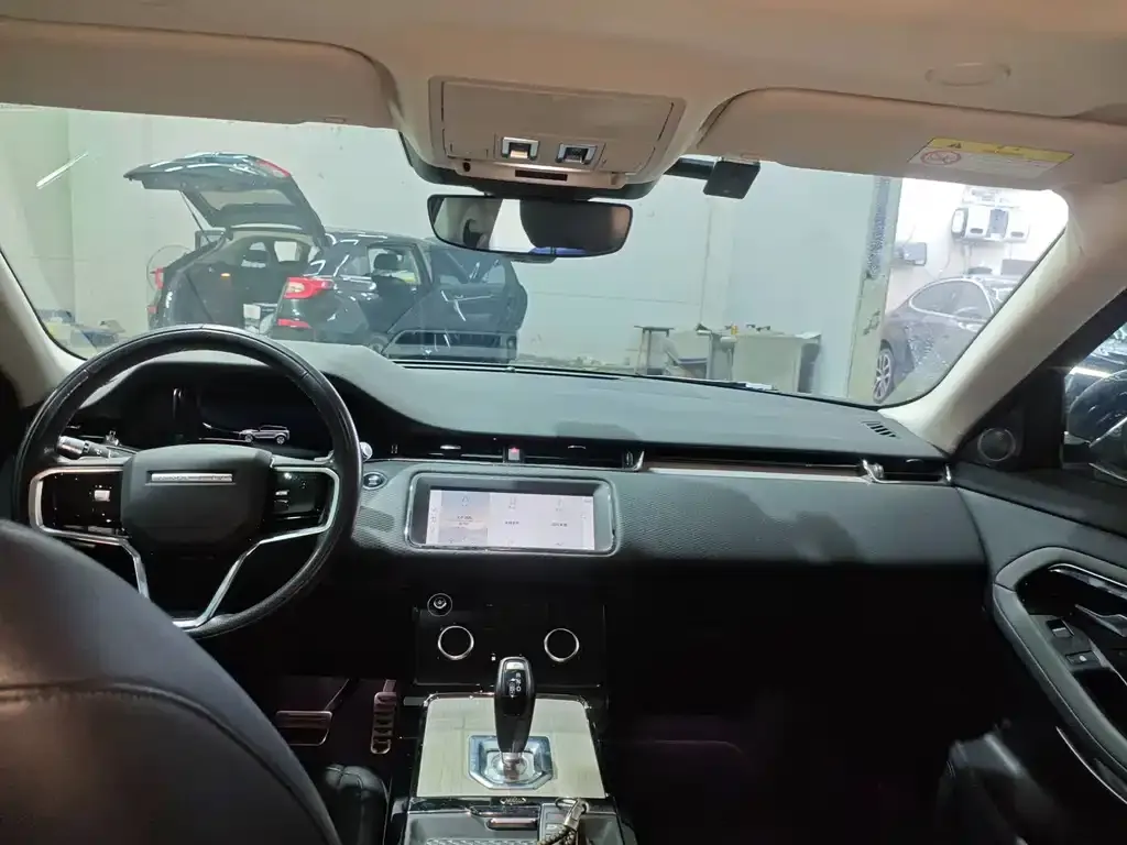 Land Rover Evoque — фото 4