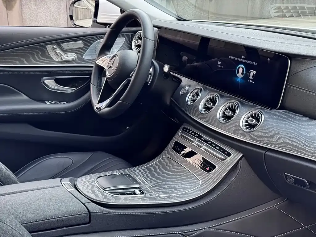 Mercedes-Benz CLS — фото 5