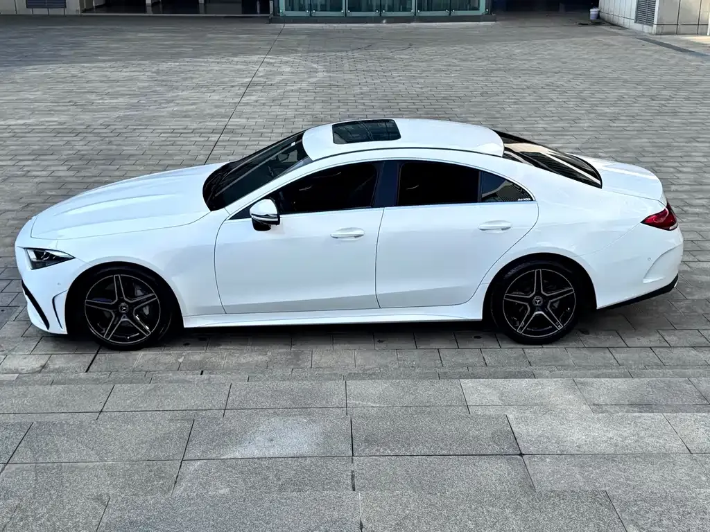 Mercedes-Benz CLS — фото 4
