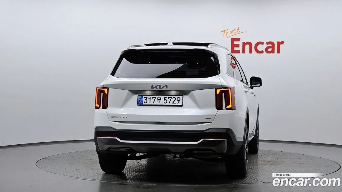 Kia Sorento — фото 4
