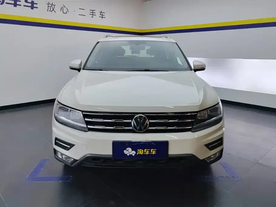 Volkswagen Tiguan L — фото 2