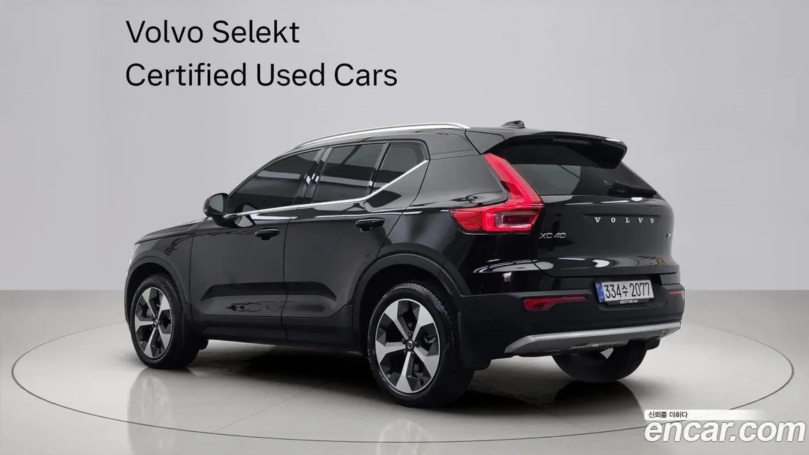 Volvo XC40 — фото 4