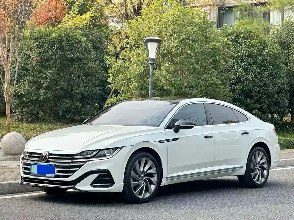 Volkswagen CC — фото 1