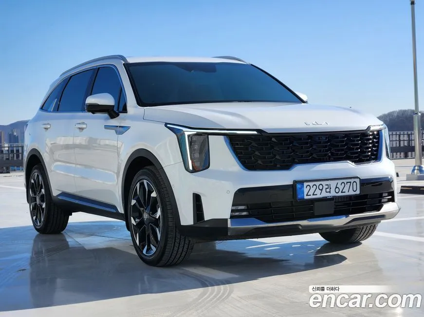 Kia Sorento — фото 5
