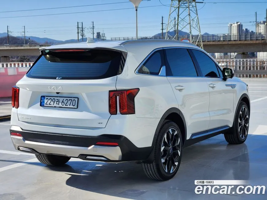 Kia Sorento — фото 4