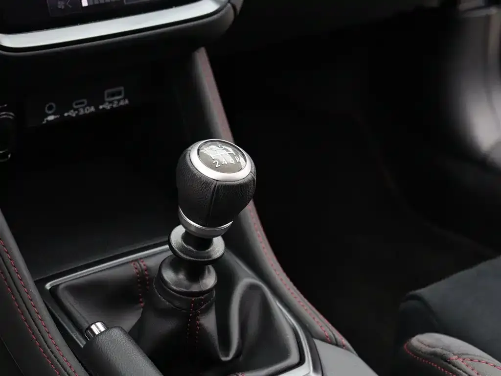 Subaru WRX — фото 2