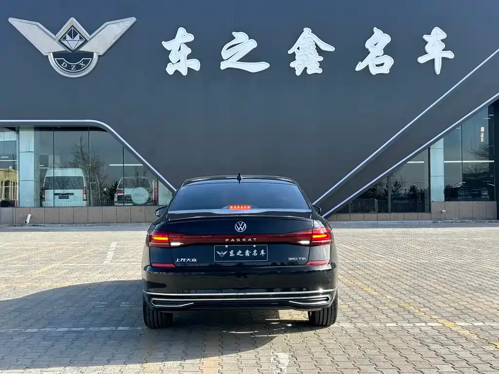 Volkswagen Passat — фото 3