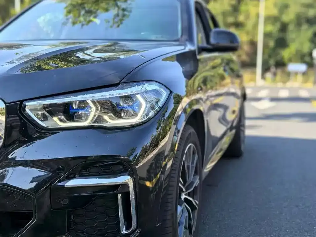 BMW X5 (Import) — фото 2